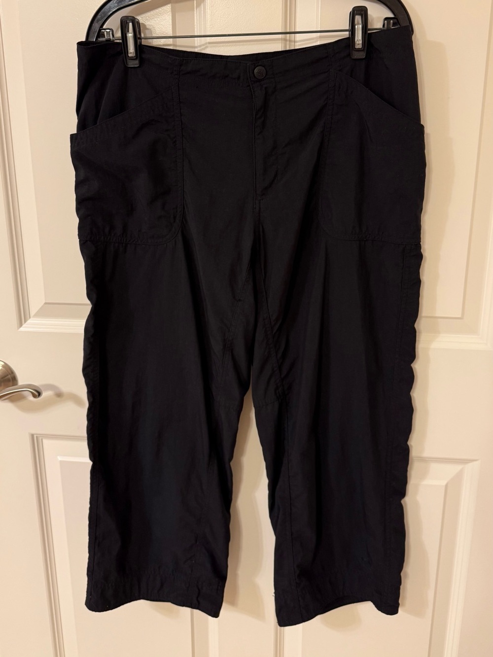 Mountain Hard Wear Black Lightweight Nylon Hiking Crop Pants Women’s Size 10